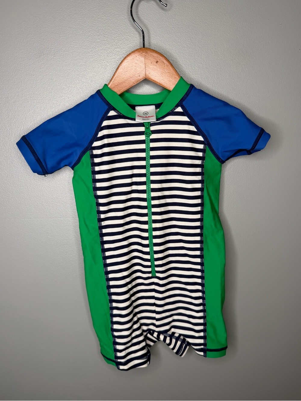 Hanna Andersson Stripe Colorblock Short Rashguard - Picture 2 of 9